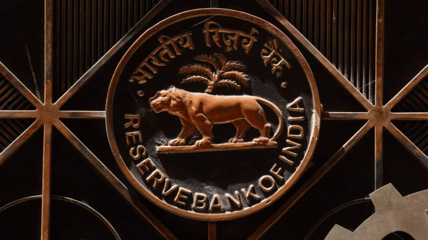 RBI issues final credit derivatives guidelines permitting resident non-retail use
