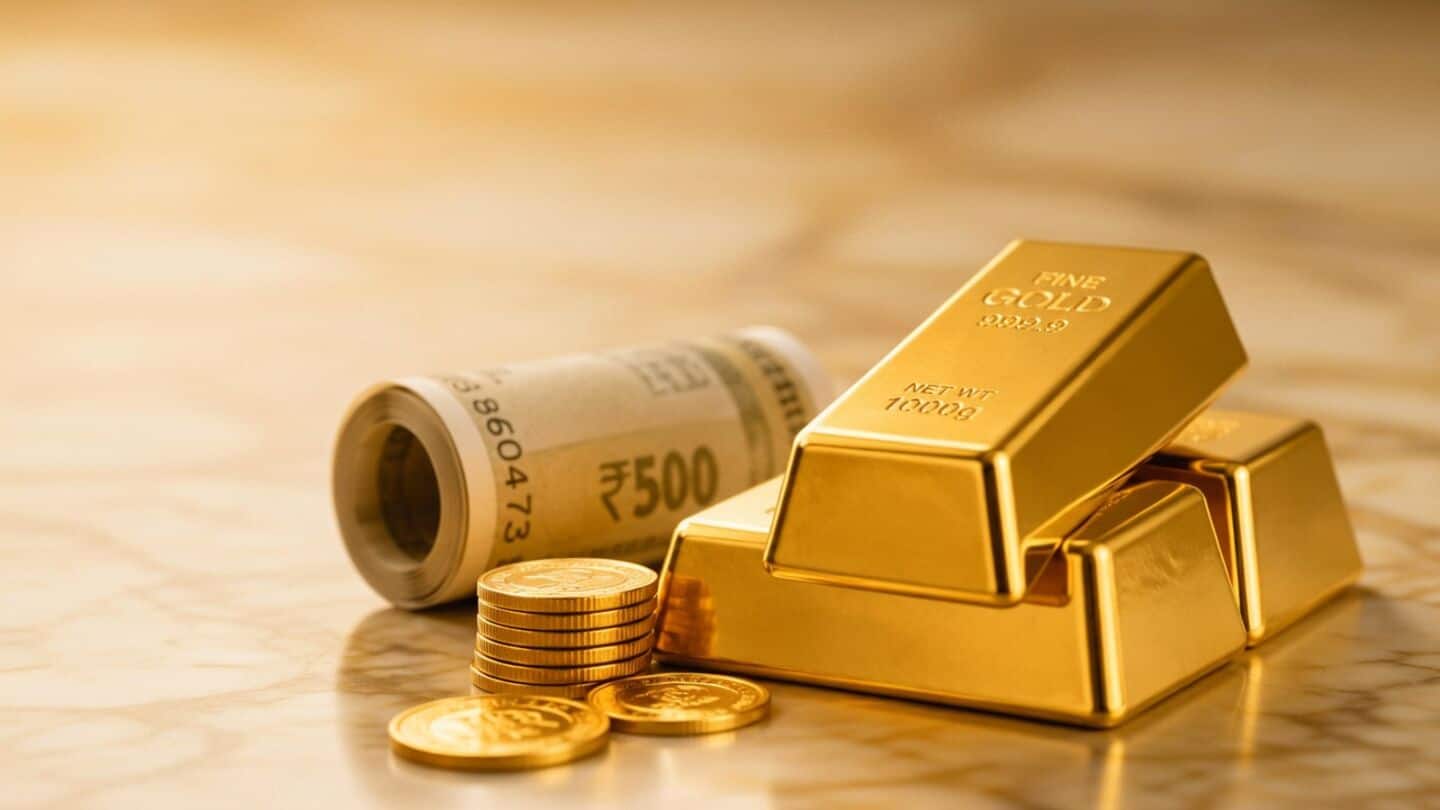 Gold gains 1.31% to $4,384 as Fed rate decision nears