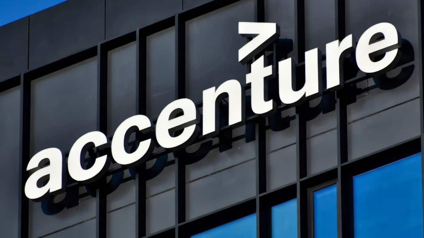 Accenture's AI boom drives record bookings