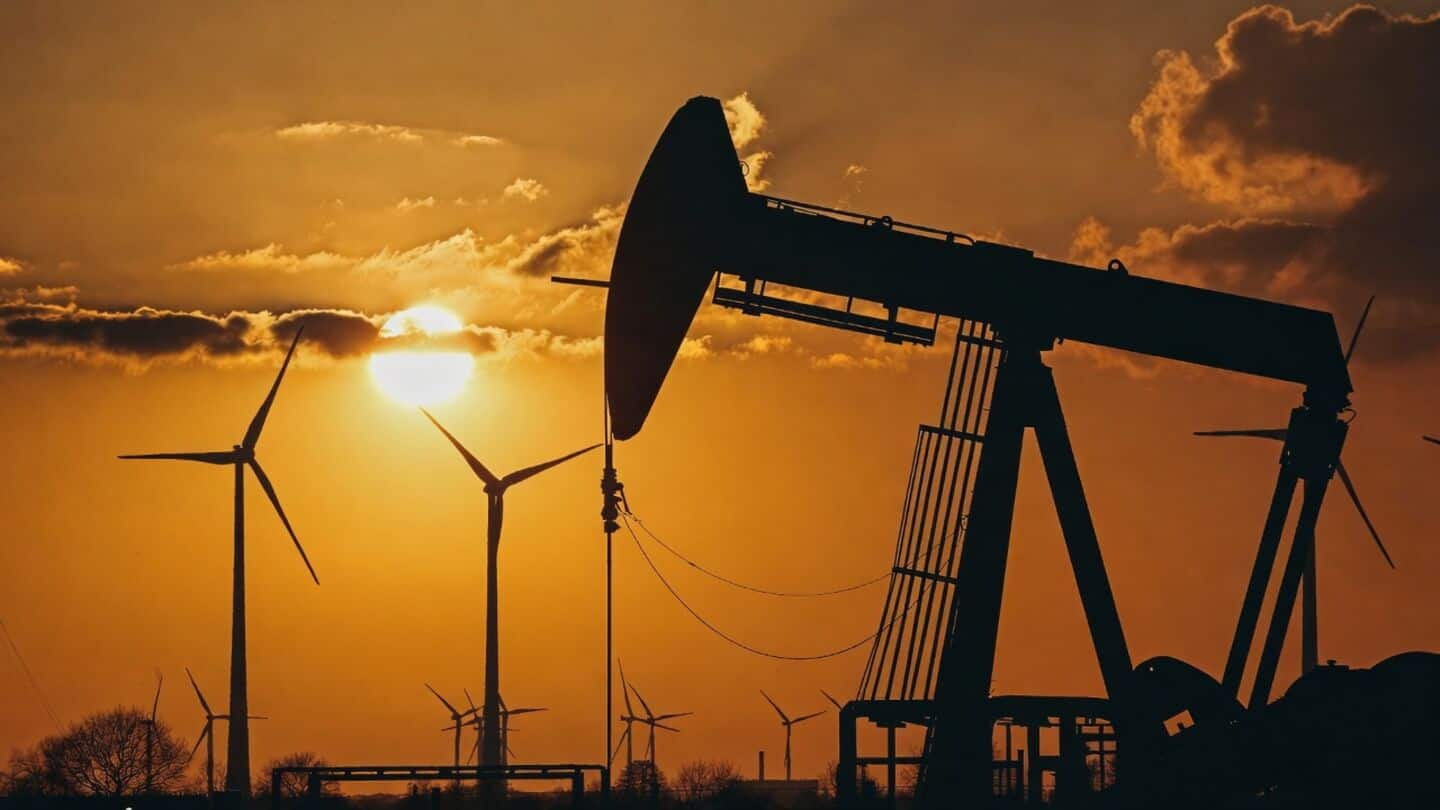 Brent crude drops 27% to $83 amid U.S.-Iran talks