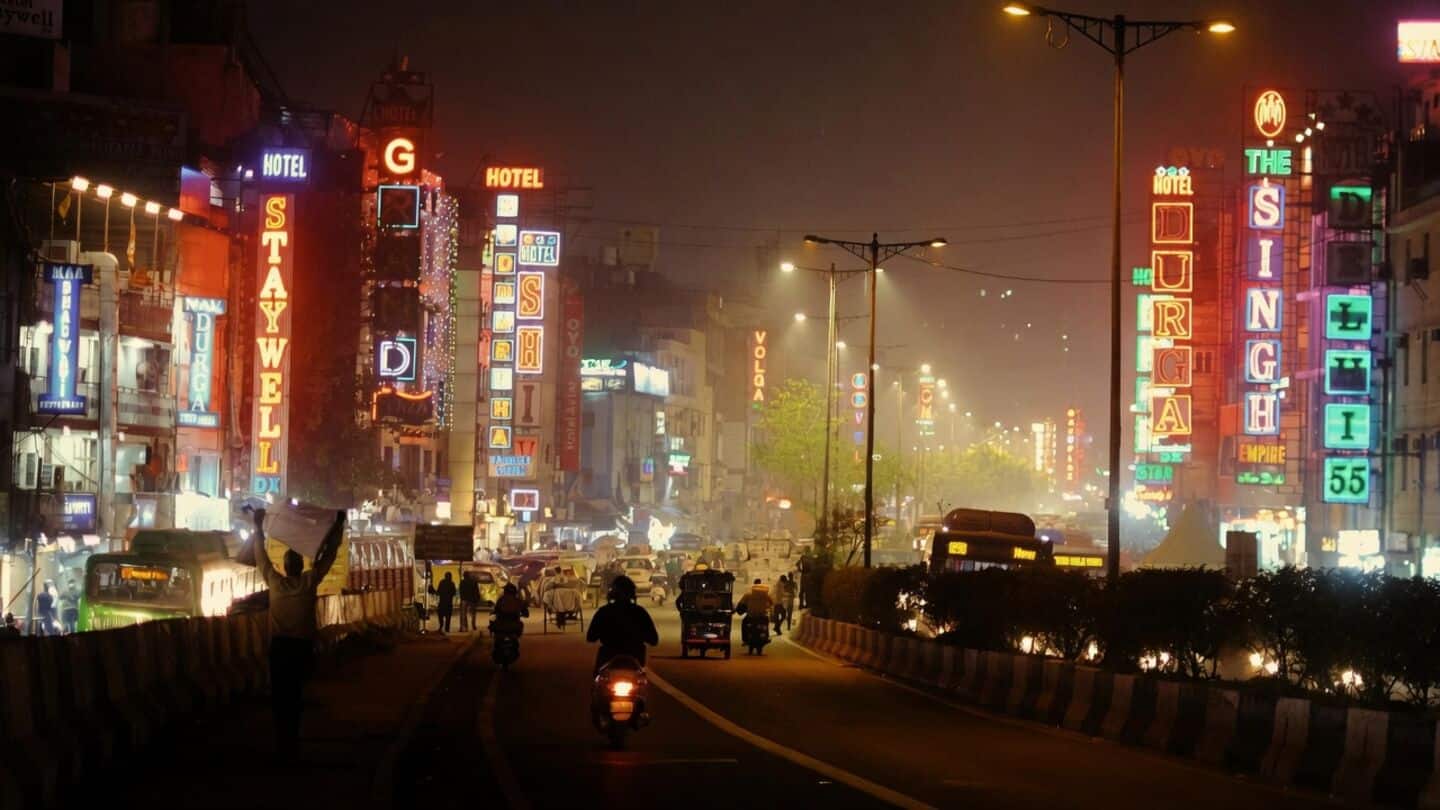 Delhi government considers synchronized smart LED streetlight shows for celebrations