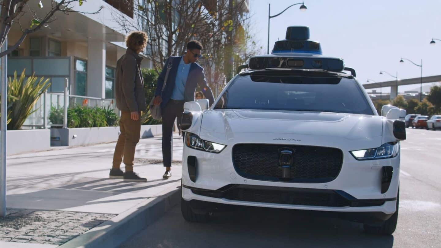 Waymo robotaxis stuck during San Francisco's July 4, worsening gridlock