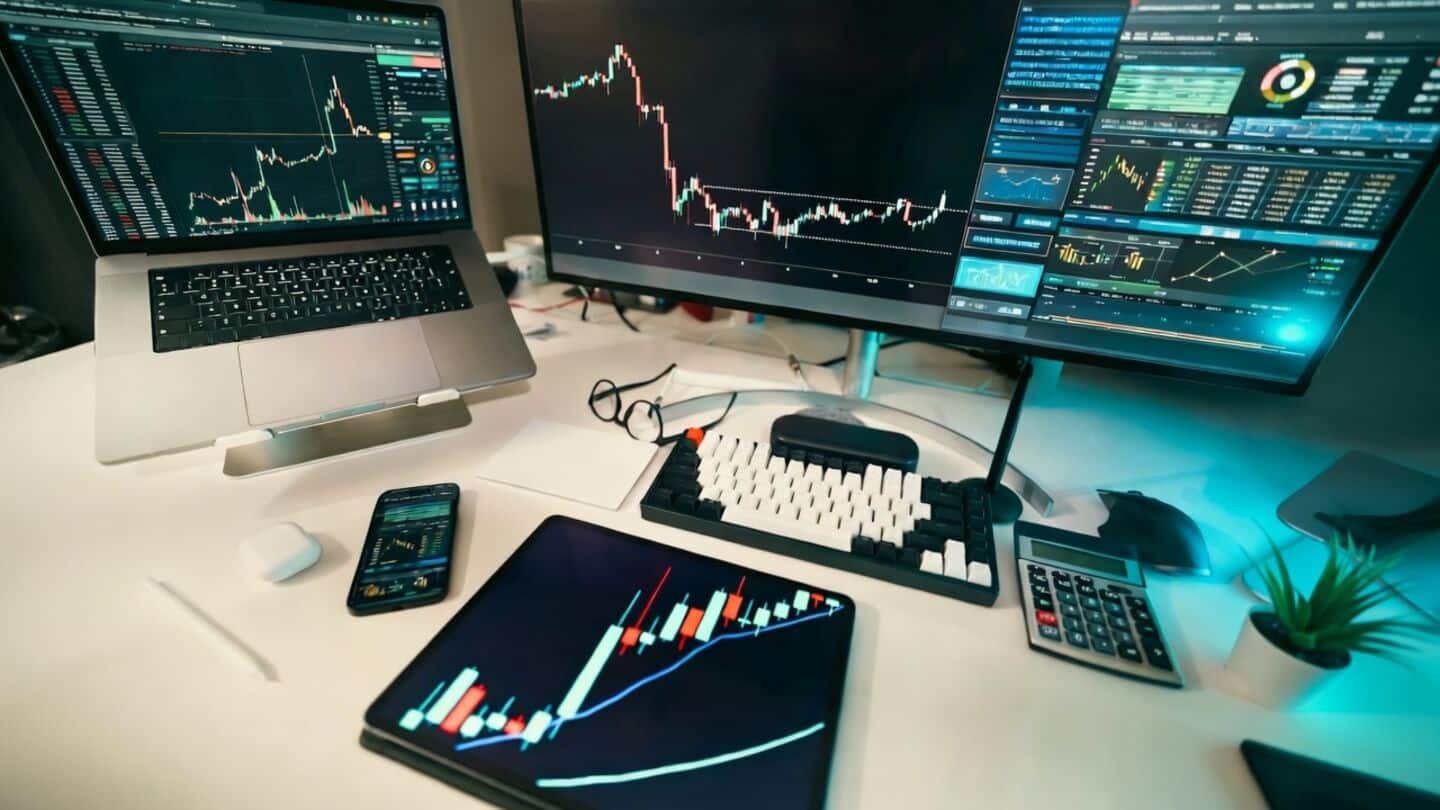 Indian markets seen mixed after Nifty slips 41, realty gains