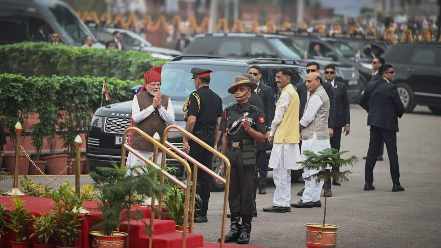 Prime Minister Narendra Modi assures flood victims of nationwide support