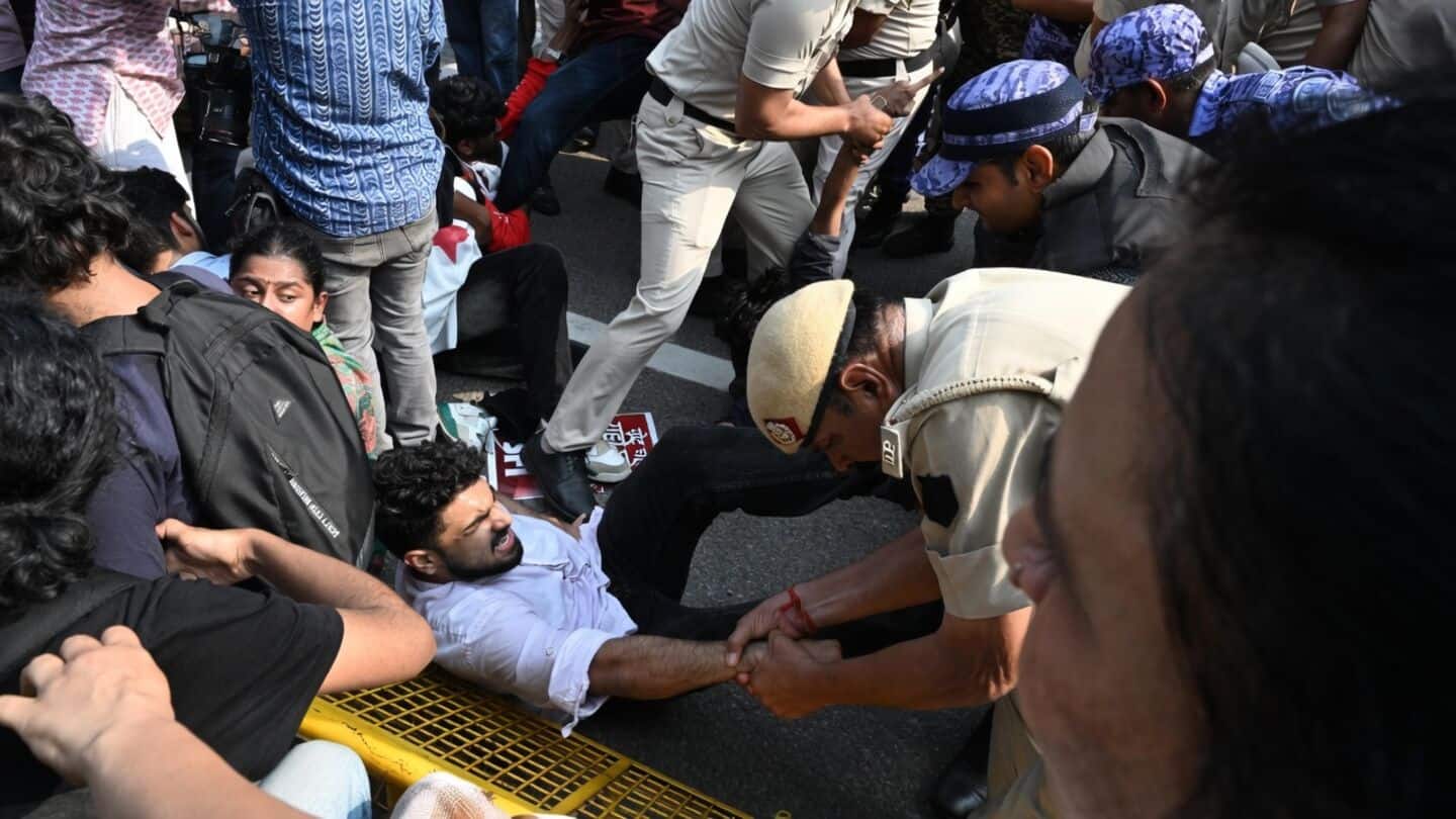 Delhi Police file multiple FIRs after protests demanding CEC resignation