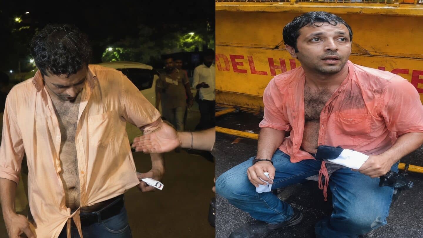 Times Now's Dev Kotak assaulted at Jantar Mantar NEET-UG protests