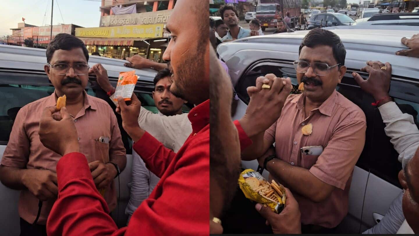 महाराष्ट्र: जनता ने FDA अधिकारी को घेरा, एक्सपायर्ड बिस्किट खिलाने की कोशिश की