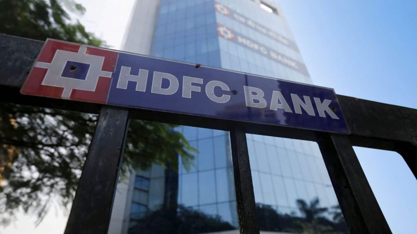 HDFC Bank cuts more than 3,300 employees in FY26