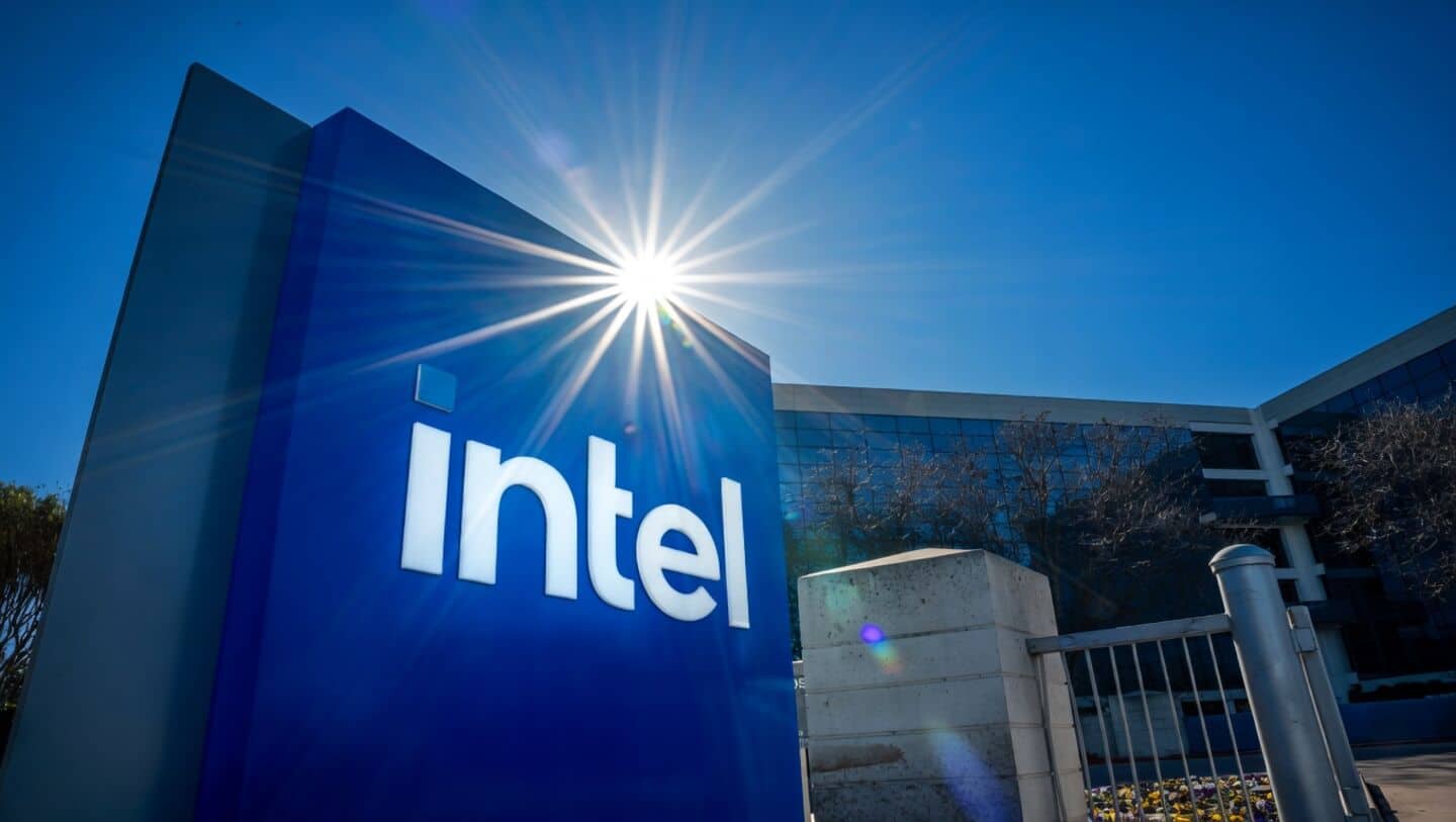 Intel shares jump 19% on upbeat next quarter revenue outlook