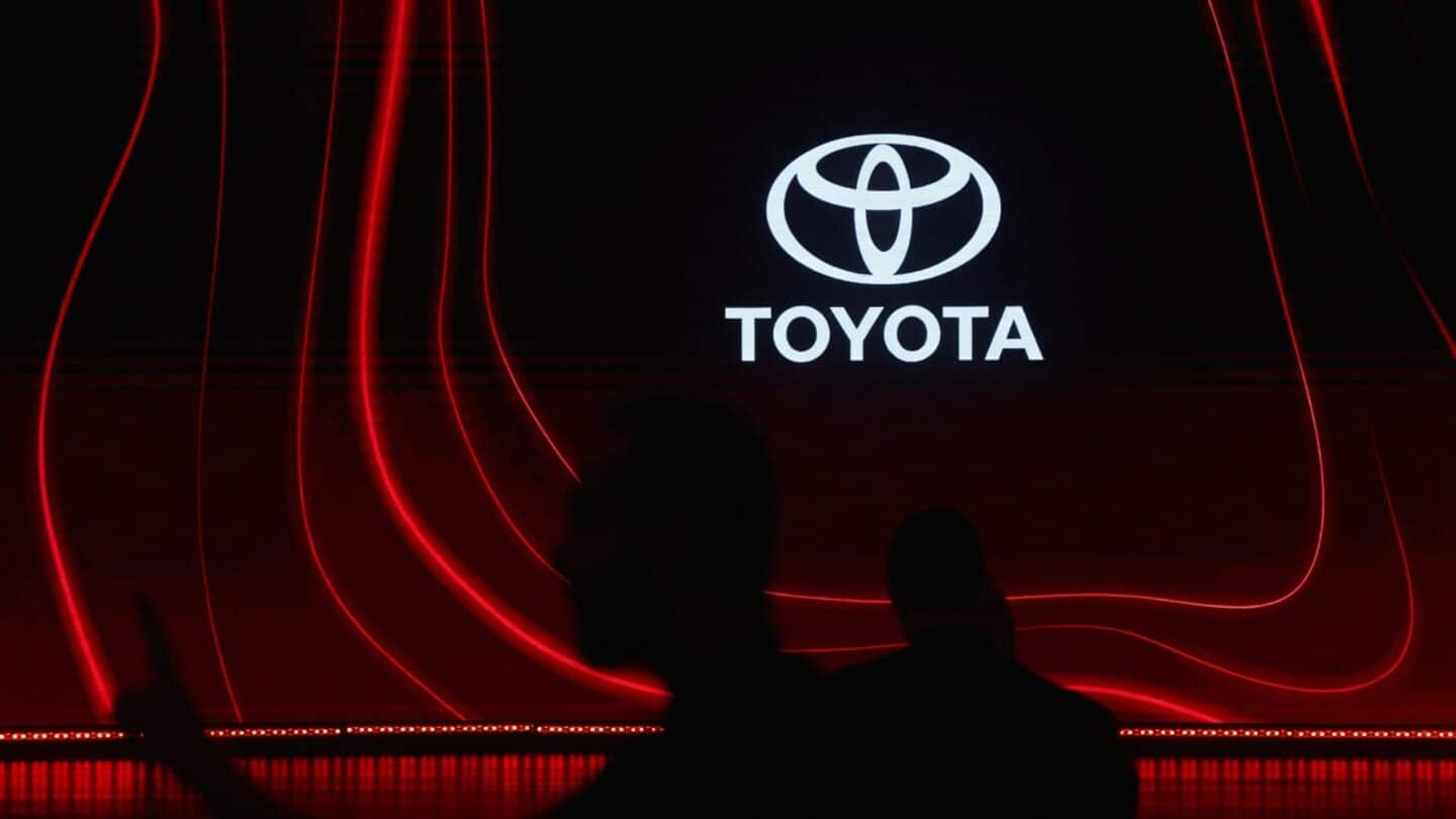 Toyota raises ¥3.4T operating profit forecast and unveils $6.3B buyback