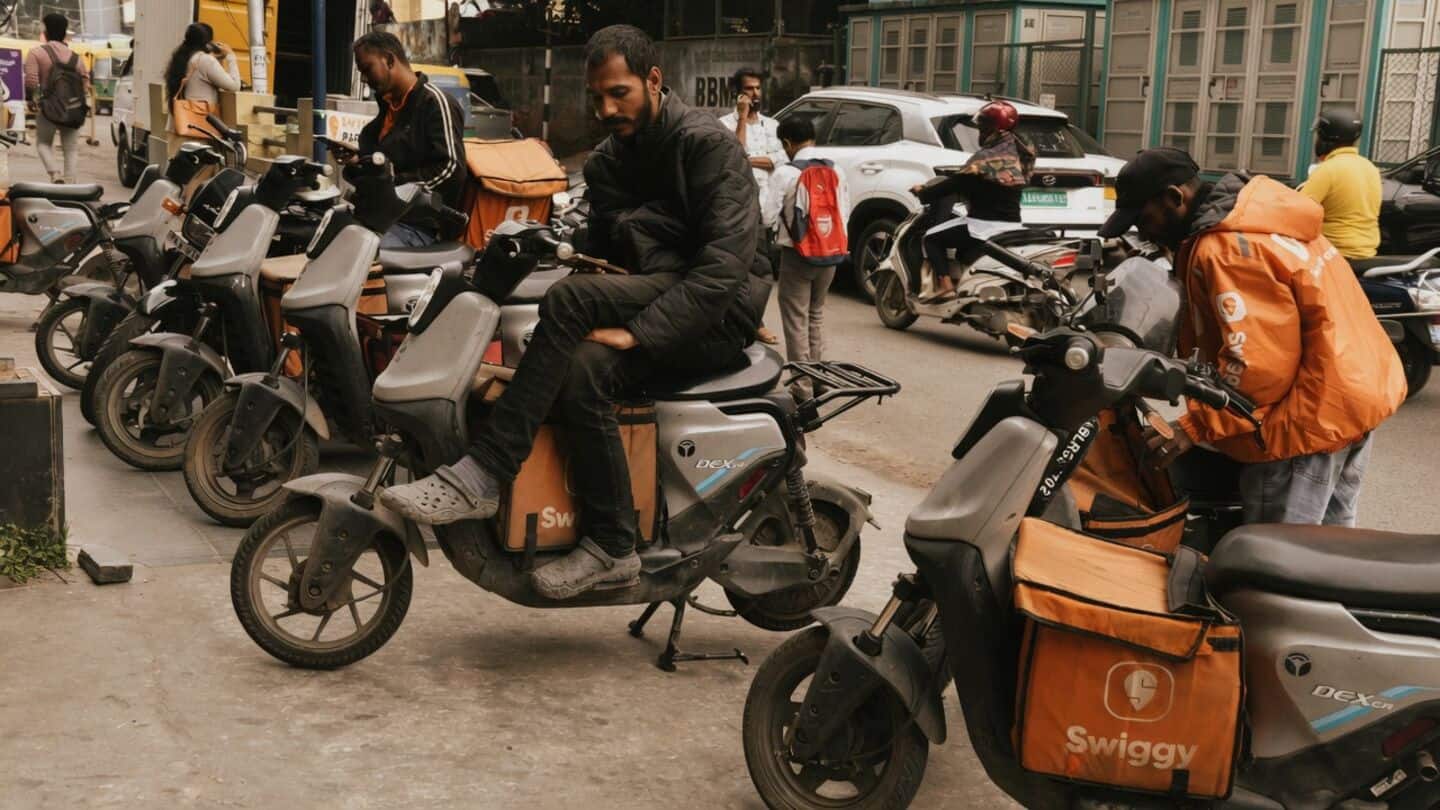 Bengaluru Zomato and Swiggy delivery workers plan August 15 strike