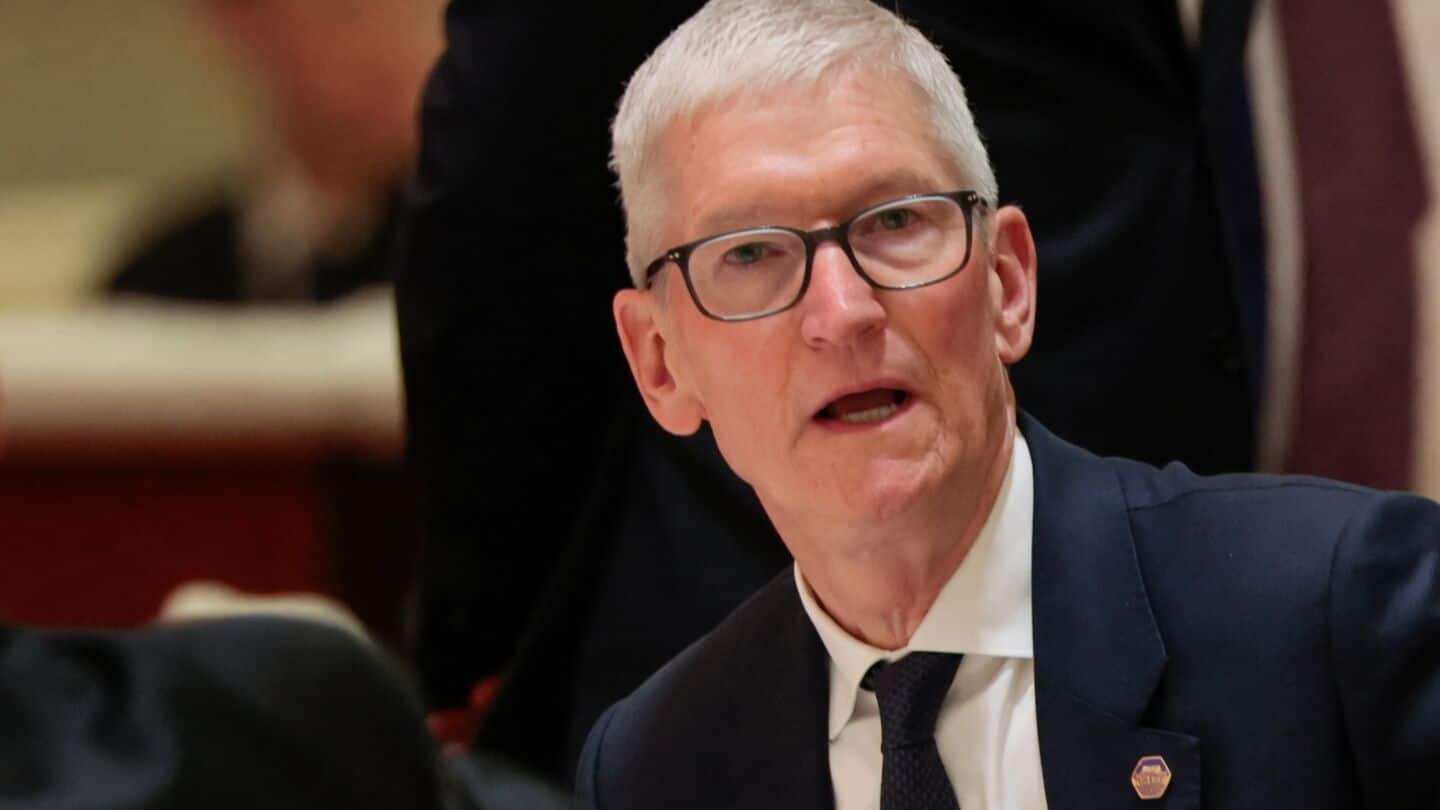Apple shares jump 2.19% to $314.10 as WWDC spotlights AI