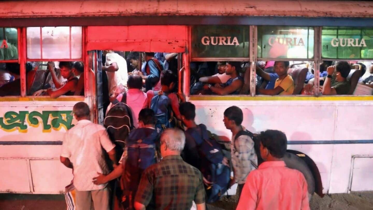 Bengali migrants return to check voter names before April elections