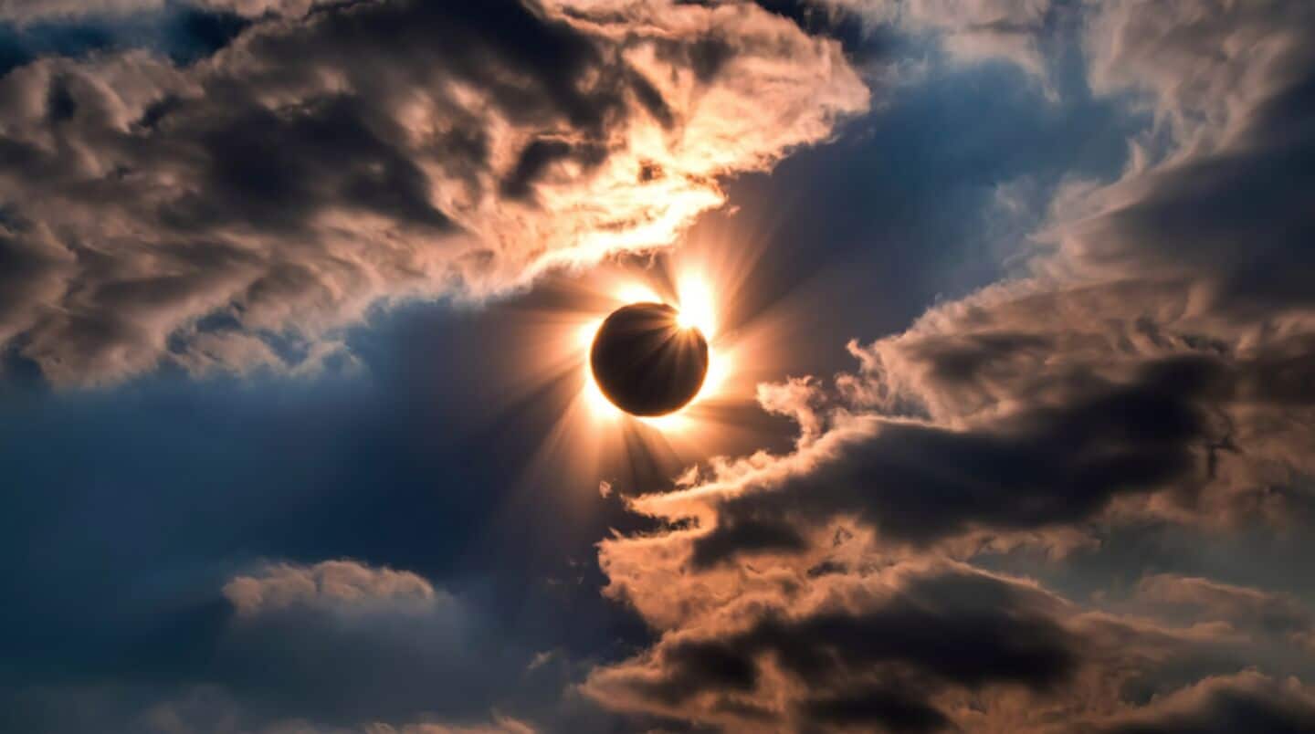 Rare solar eclipse Aug 12 2026 lasts for 6m23s