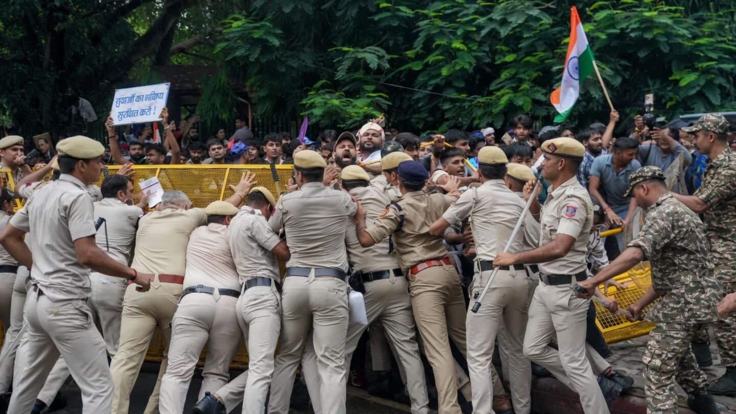 Delhi High Court defers CJP plea over Jantar Mantar claims