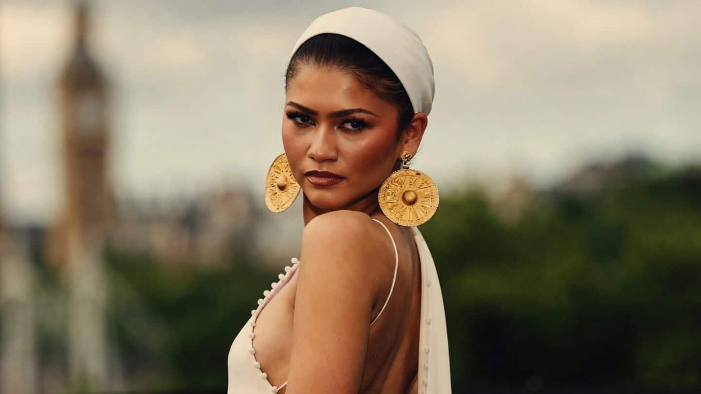 Zendaya in about 2,000-3,000-year-old earrings at 'The Odyssey' photocall