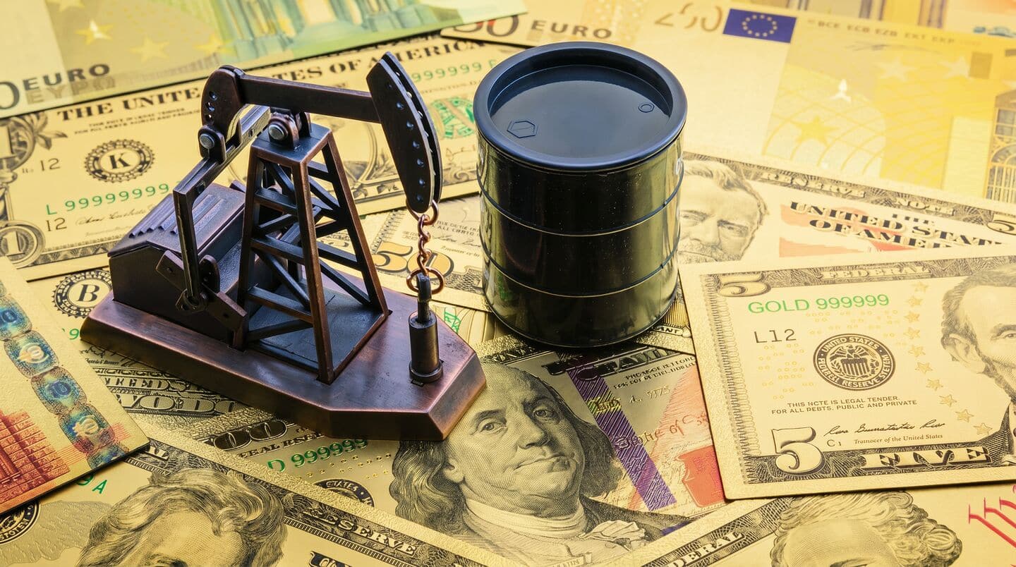 US stocks barely moved amid oil spike and Fed clarity