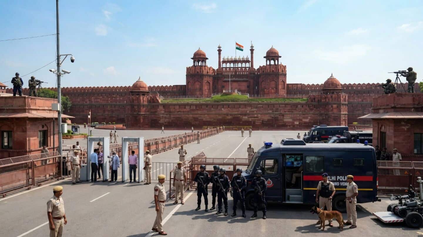 Delhi Police to deploy 12,000 for Modi's Red Fort speech