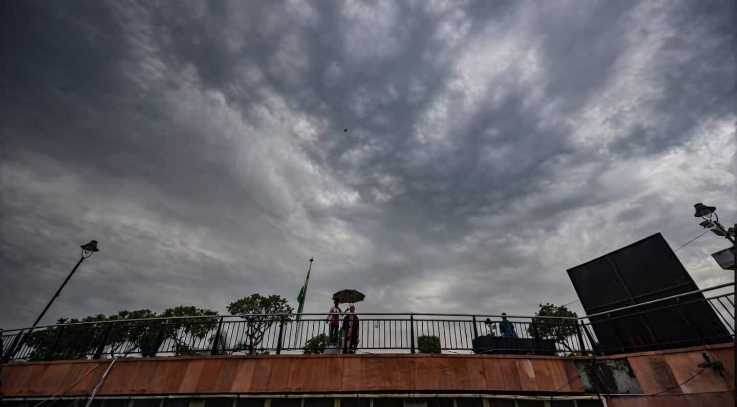 Light rain and western disturbance lower Delhi temperatures on Friday