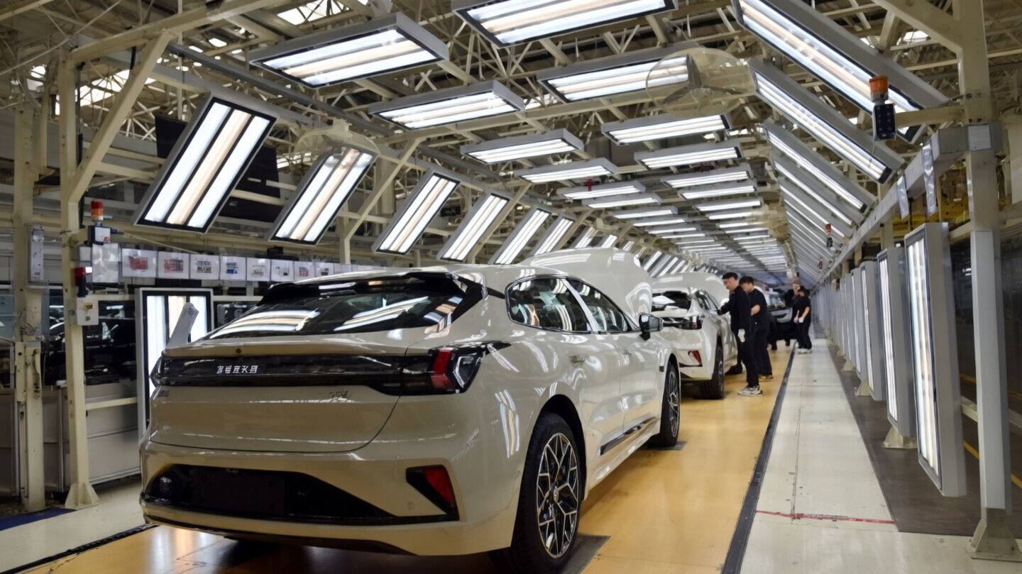 Haryana raises unskilled workers' minimum wage 35% to $165 monthly