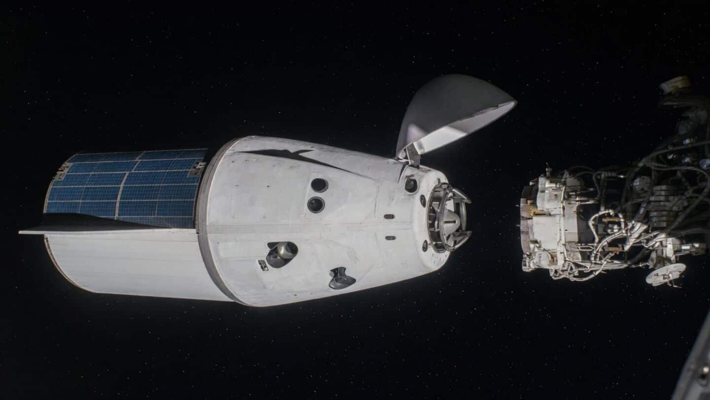 SpaceX's Dragon docks at ISS for 34th NASA resupply mission