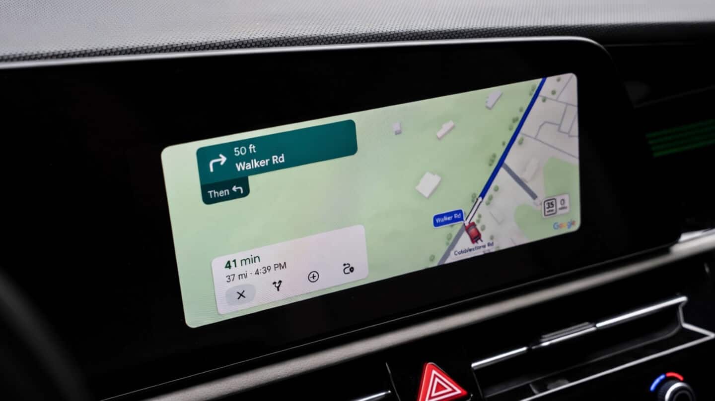Google Maps rolls out immersive navigation and live speedometer widely