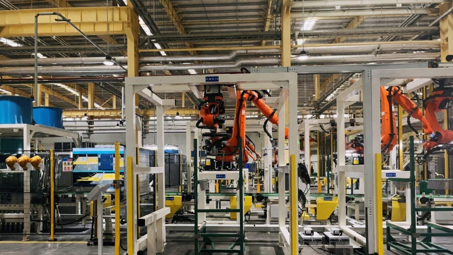 China industrial profits rise 4.2% in August amid AI surge