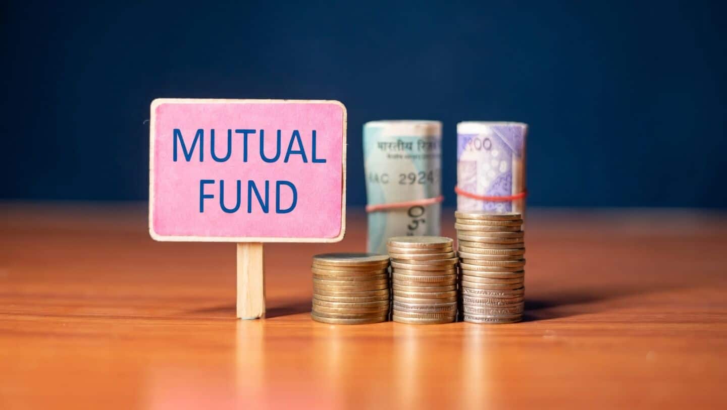 Equity mutual fund inflows jump 56% to ₹40,450cr in March