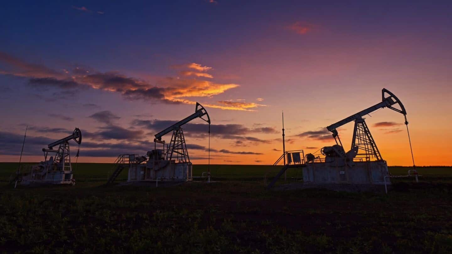 Commodity markets mixed as oil slips and gold steadies