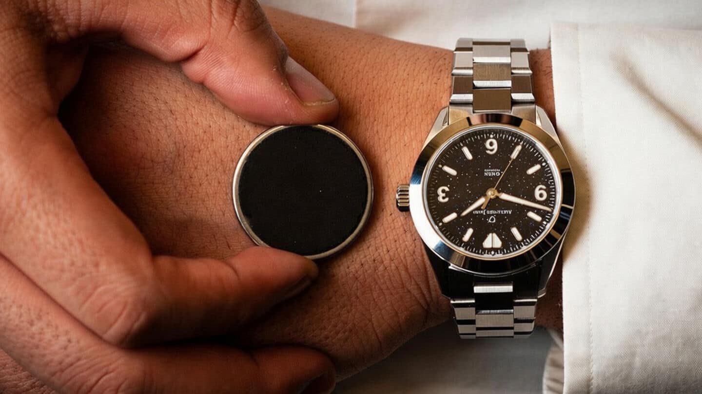 This tiny sensor turns your regular watch into a smartwatch