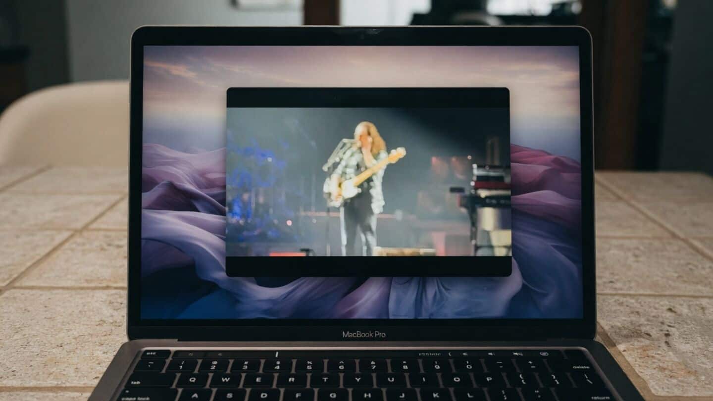 DuckDuckGo rolls out Duck Player to block YouTube video ads