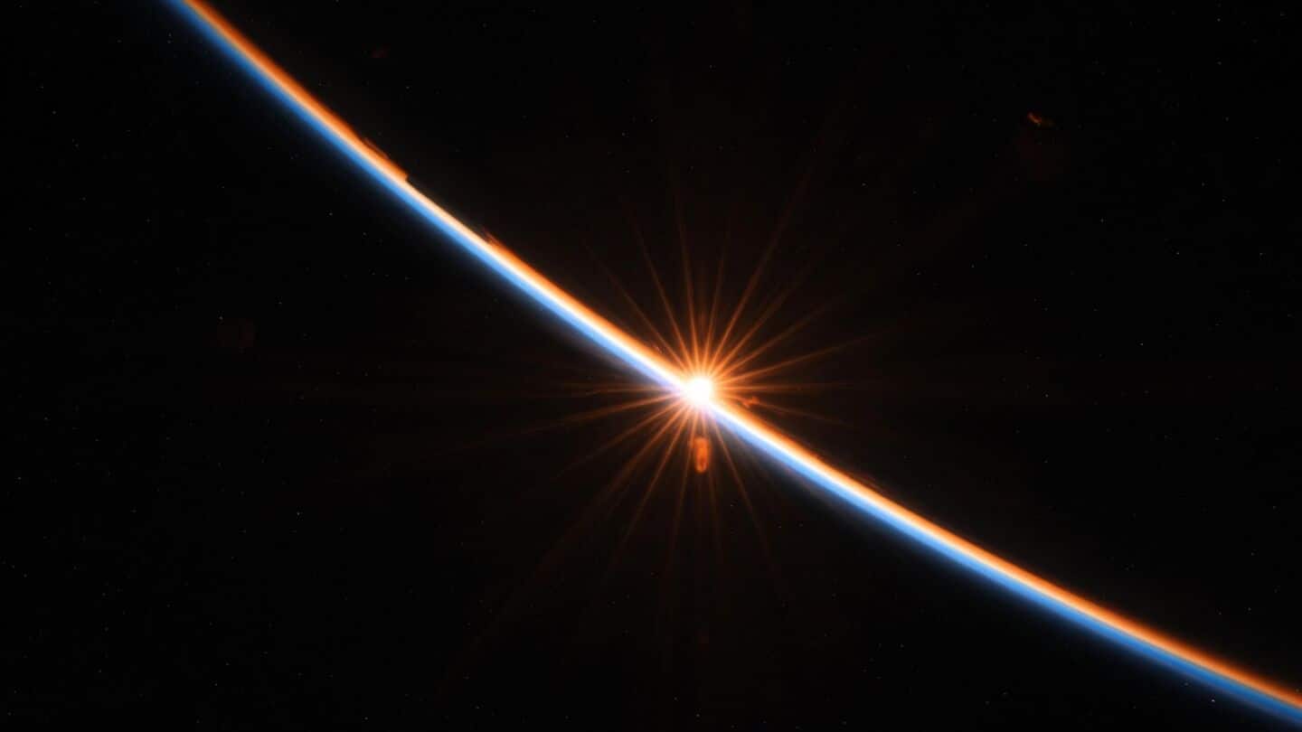 NASA astronaut Don Pettit shares 8 2nd orbital sunset time-lapse