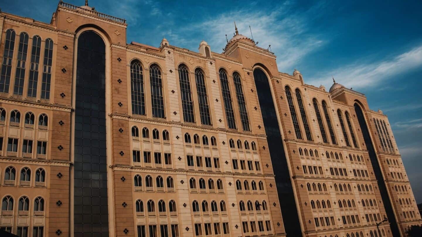 Saifee Hospital Trust sues Dr. Asiya Khan Luqman for ₹125cr
