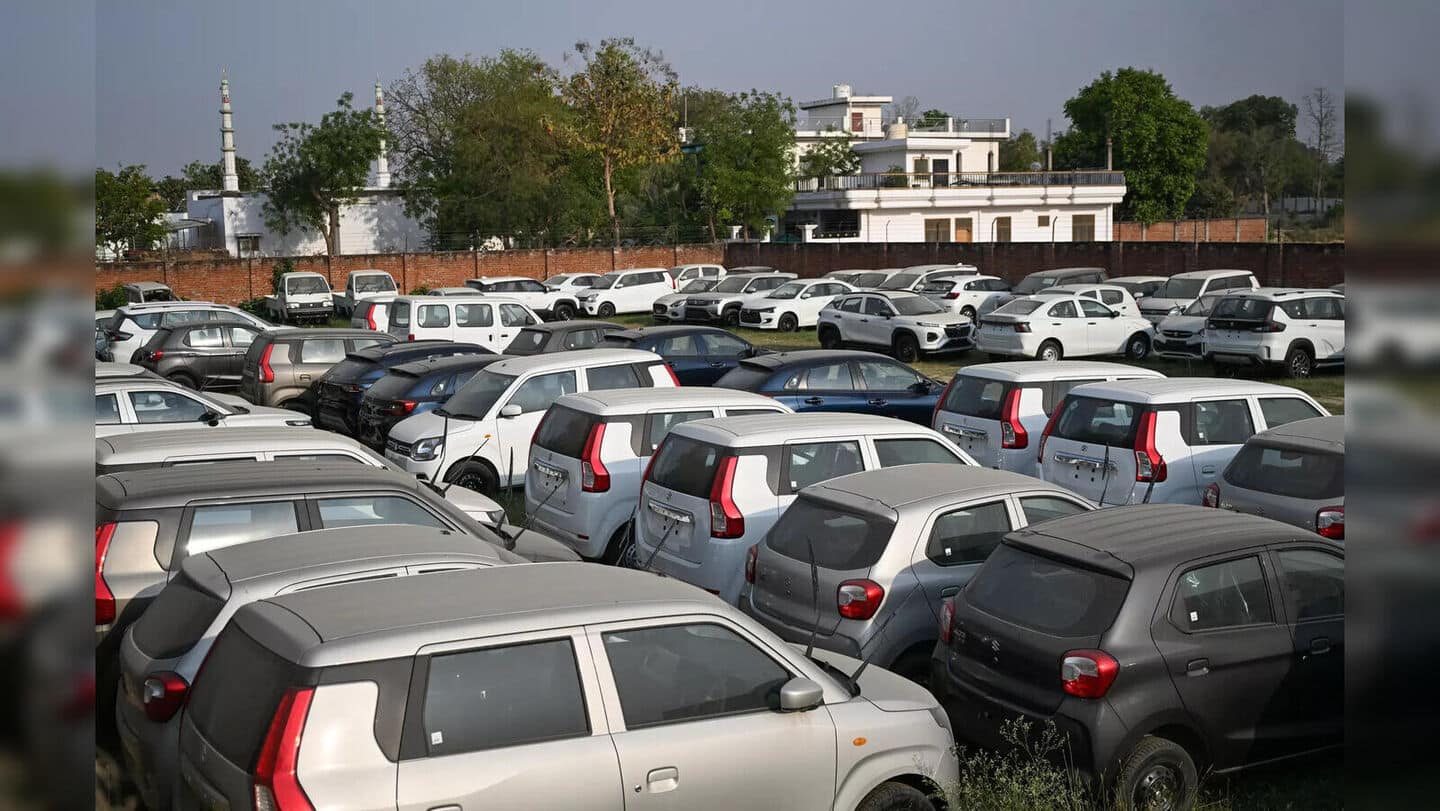 Delhi's used car market experiences 50% price drop