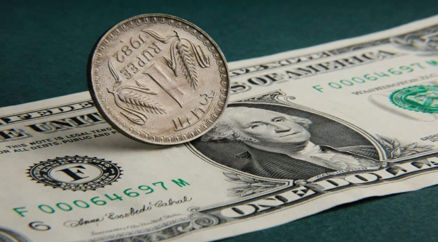 Indian rupee rises to 95.72 after RBI intervention and inflows