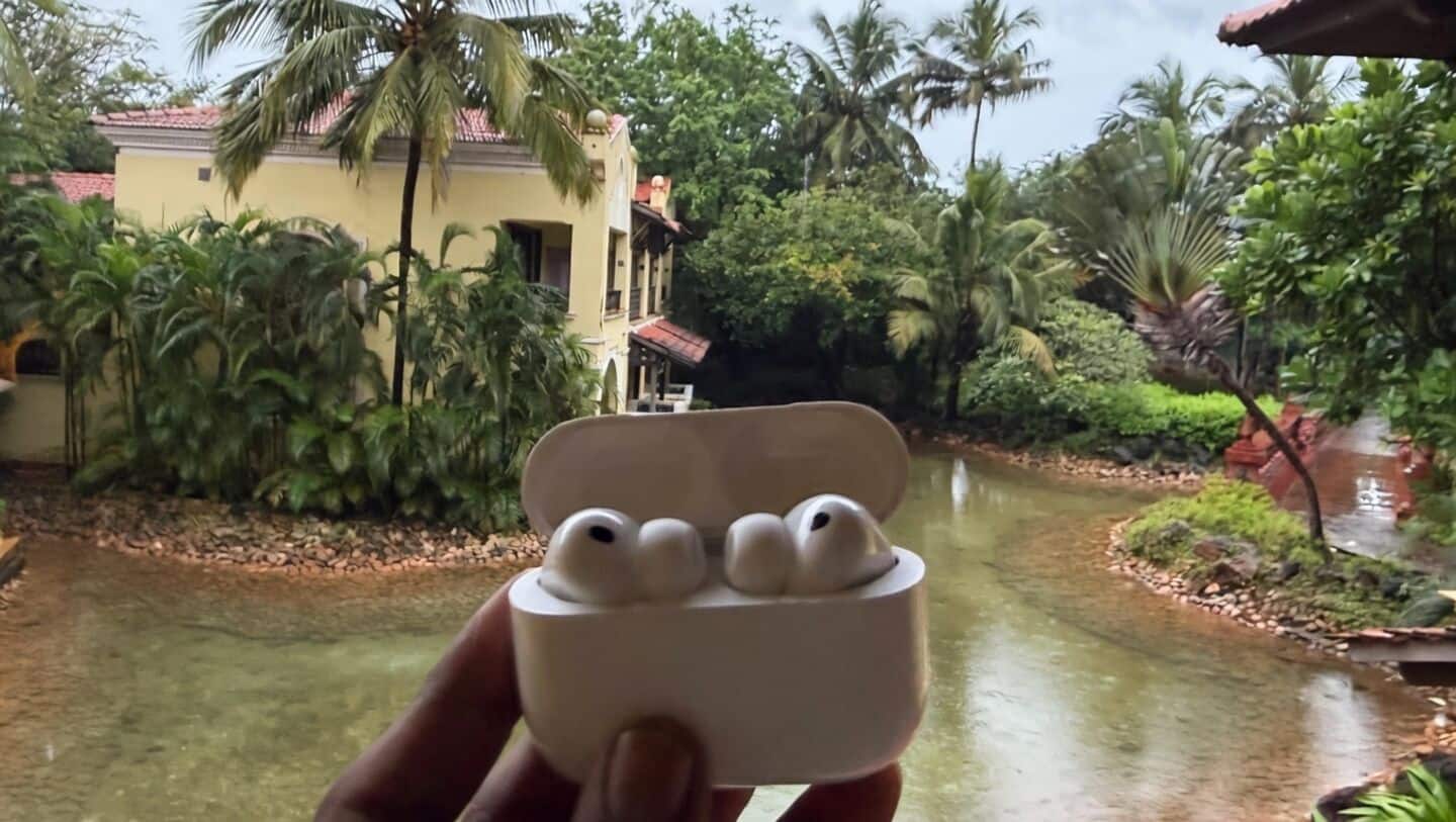 Apple tests AirPods Pro with camera and context aware AI