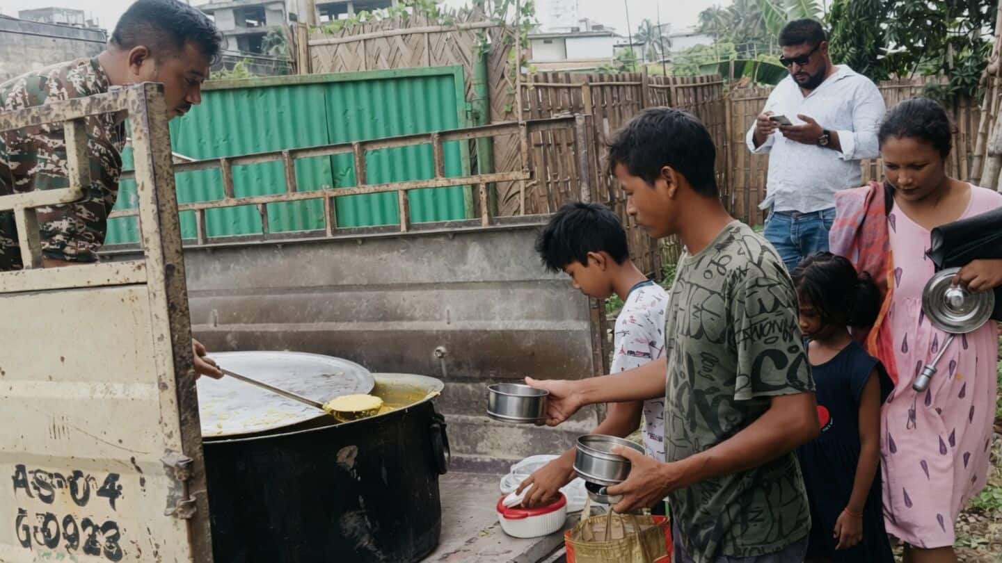CRPF 149th Battalion runs community kitchen in flood-hit Sivasagar
