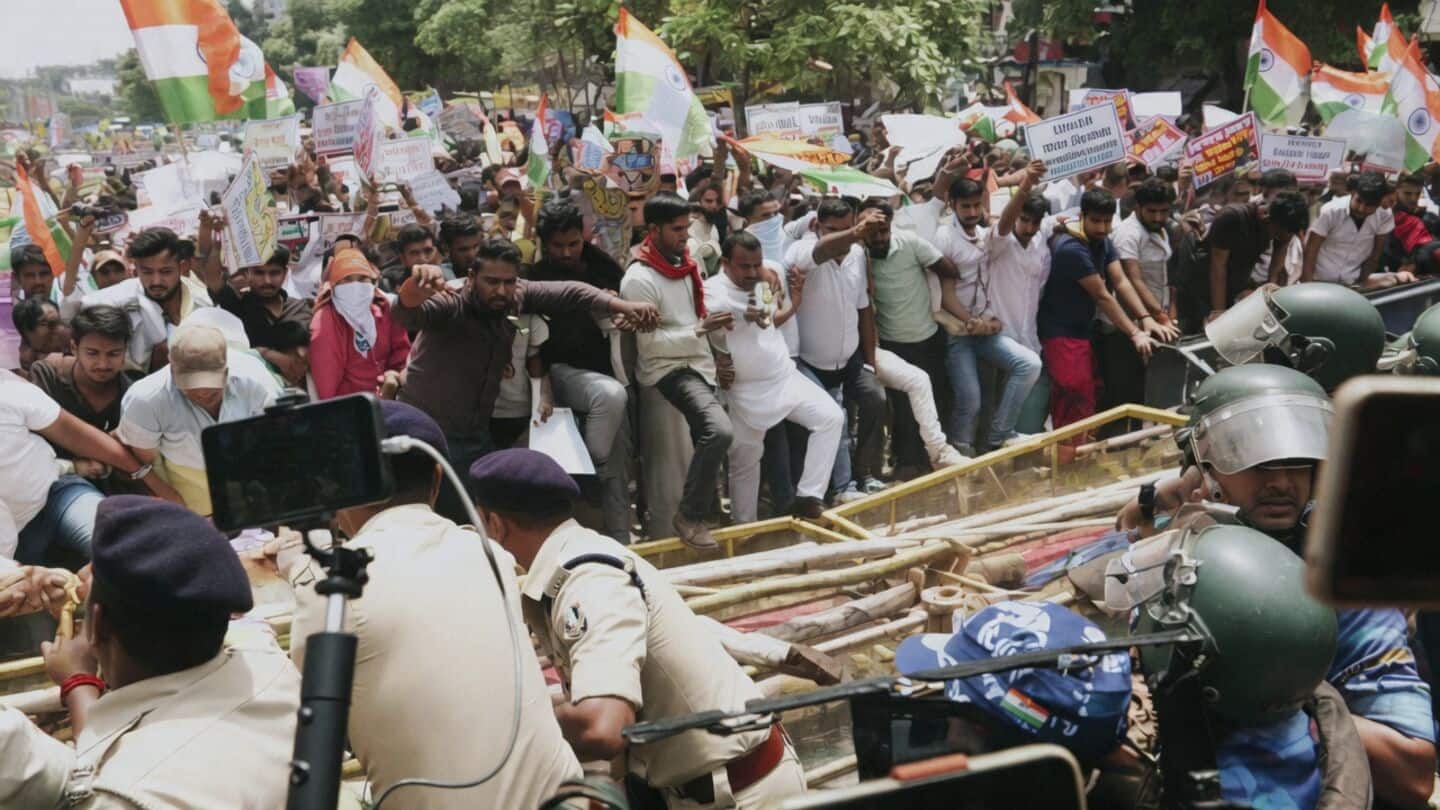 Patna students clash with police over alleged 70th BPSC irregularities