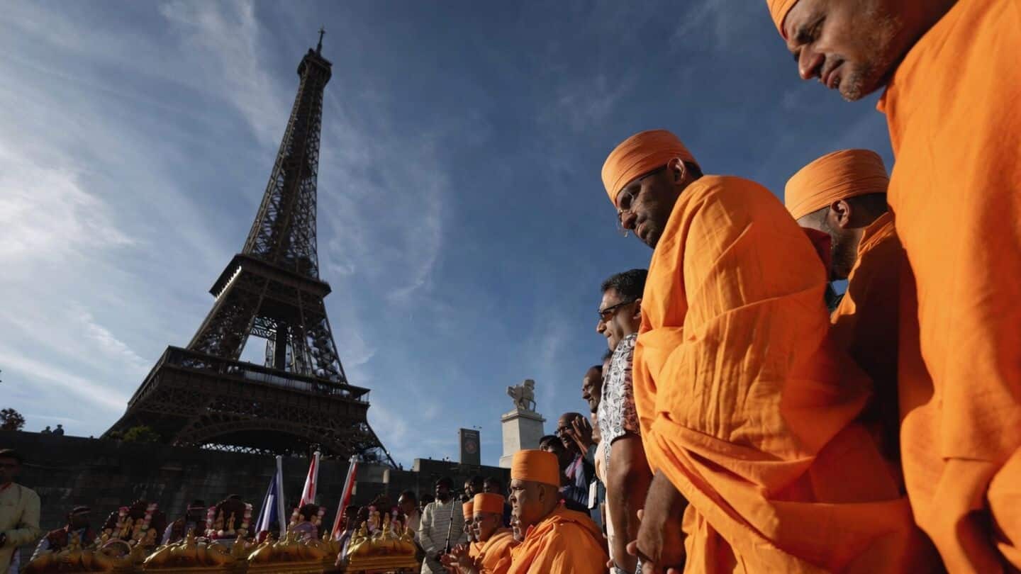 Eiffel Tower reopened after BAPS visitors asked to avoid areas