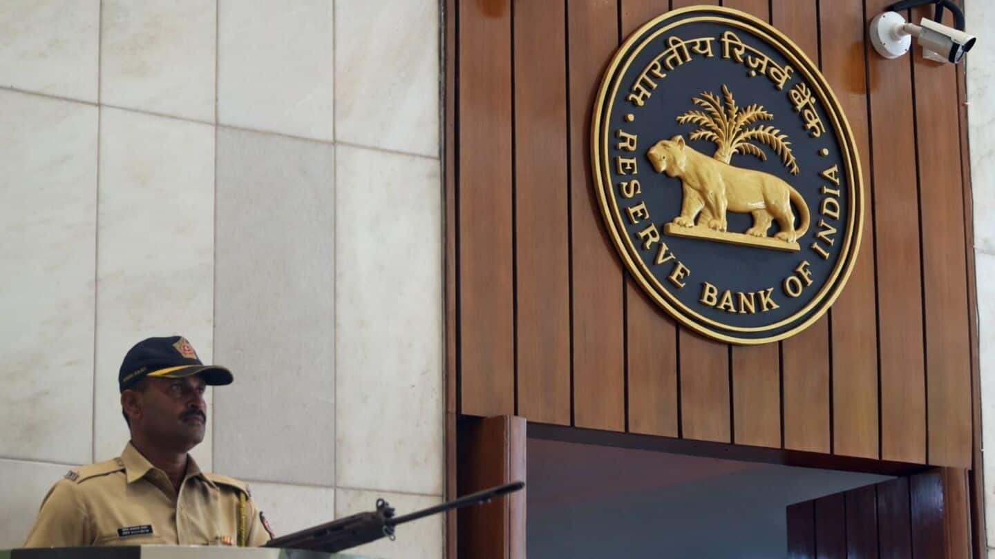 RBI's $127.23bn FCNR-B inflows push banks' liquidity to ₹9.71L/cr