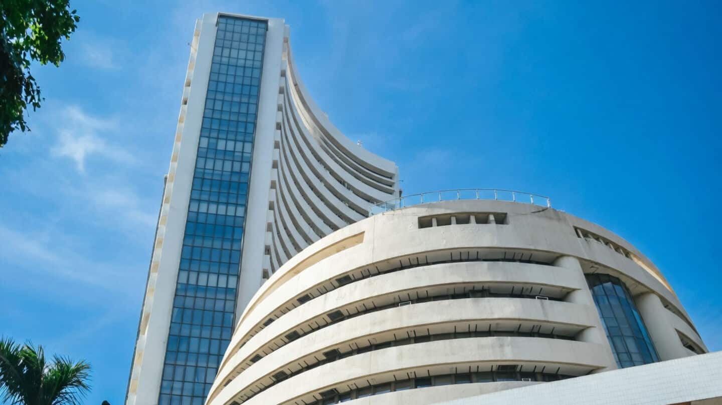 Sensex and Nifty tumble amid U.S.-Iran Strait of Hormuz tensions