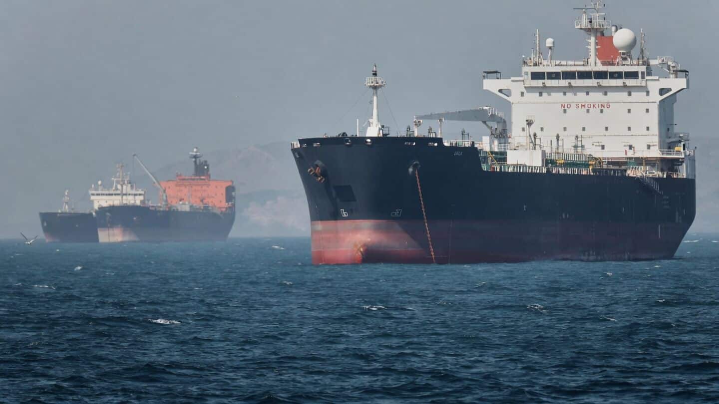 Iran approves 3 bill articles for Strait of Hormuz control