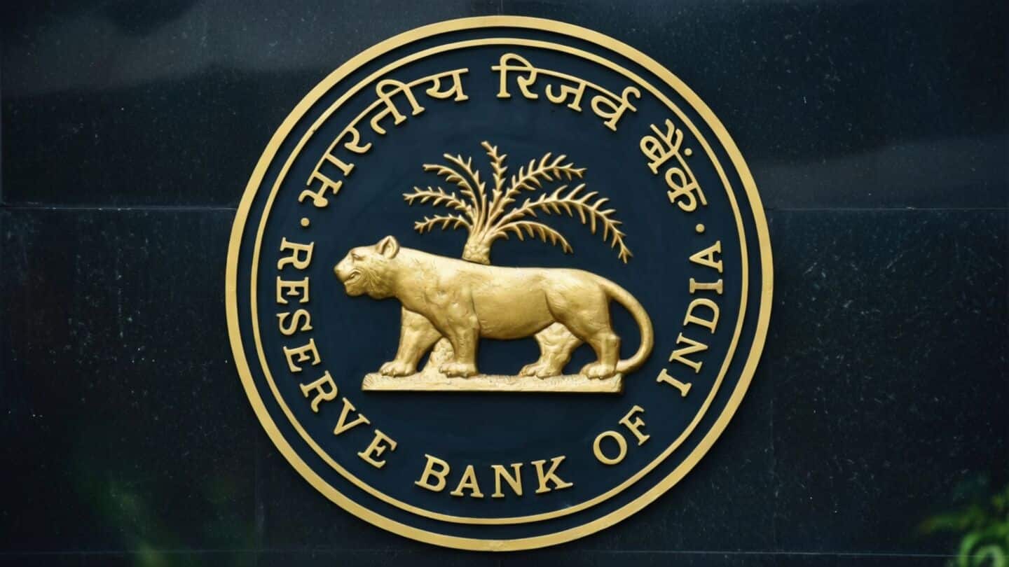 RBI net shorts jump to $200 billion as rupee weakens