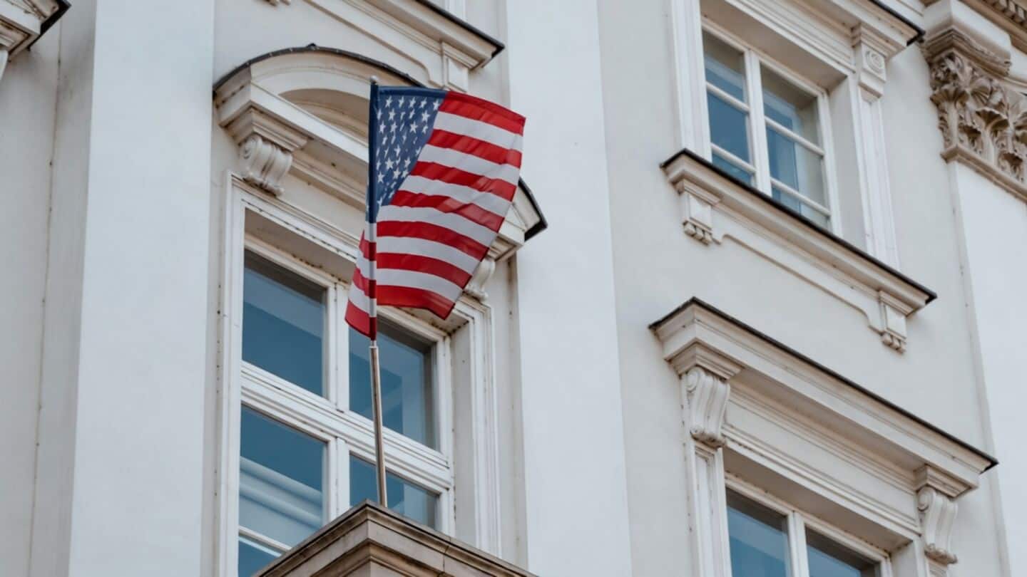 US issues alerts for 12 Mideast locations amid Iran tensions