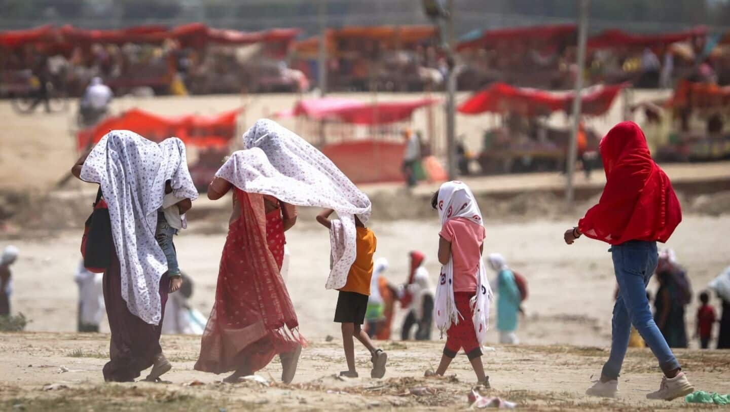 IMD warns weeklong heat wave across north central western India