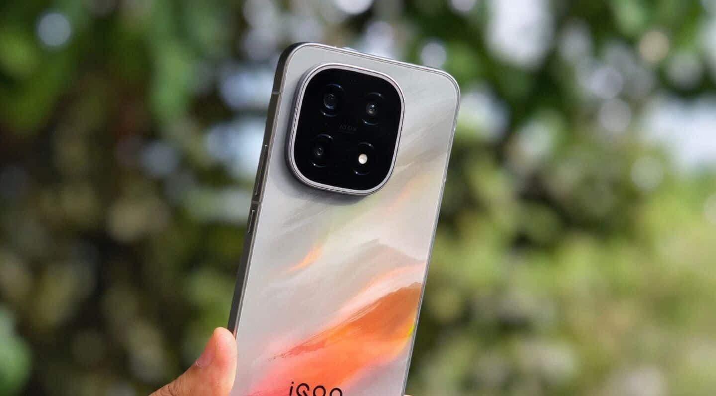 iQOO 16 tipped with 8,400mAh battery keeps fast charging