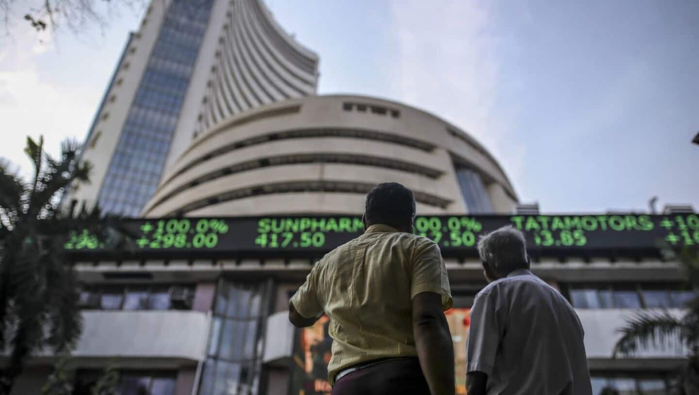 Indian investors move $2.2B abroad through February amid rupee weakness