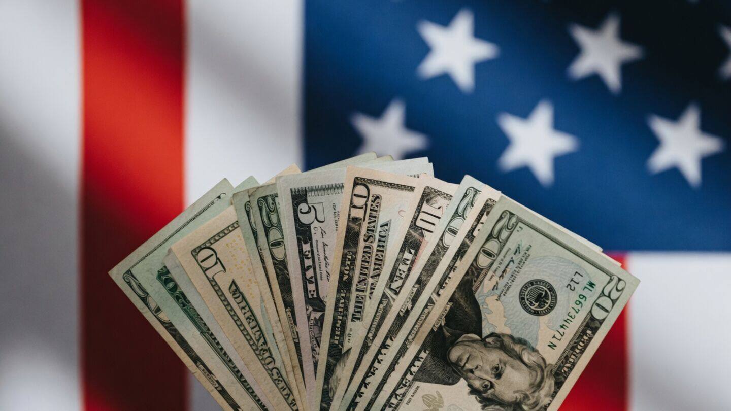 US H-1B lottery weighted by salary from October 1 2026