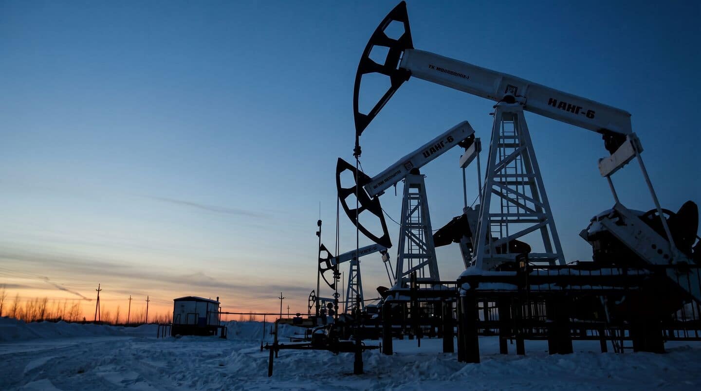 Brent nears $98 after US strikes in southern Iran