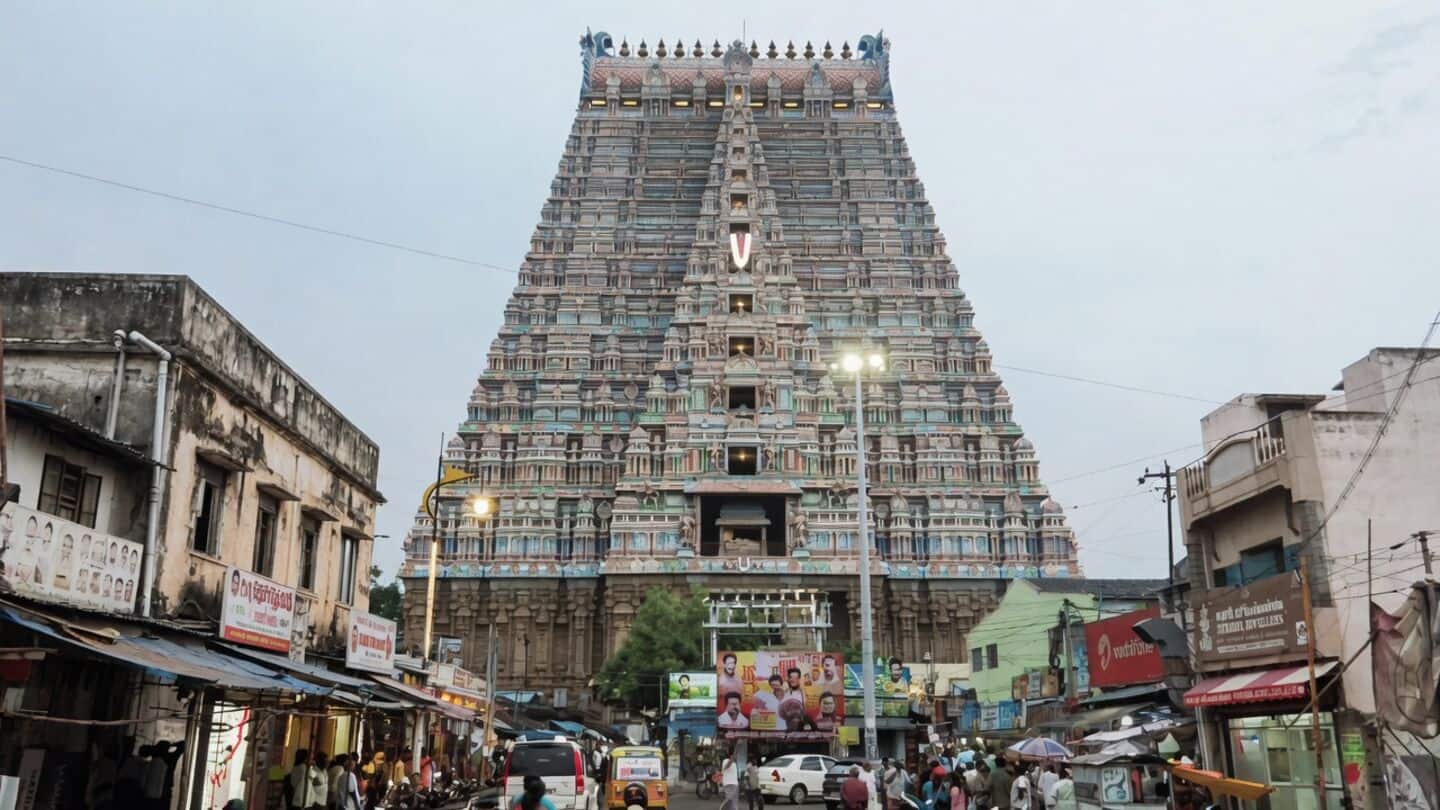 Tamil Nadu lifts smartphone ban at 52 temples after complaints